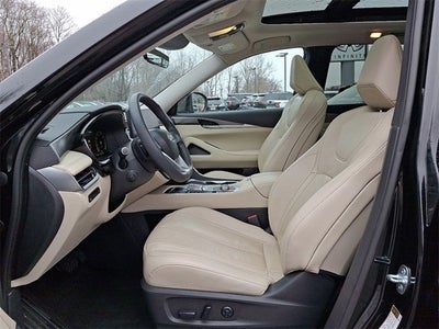 2023 INFINITI QX60 LUXE AWD