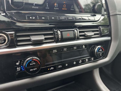 2023 Nissan Pathfinder Platinum