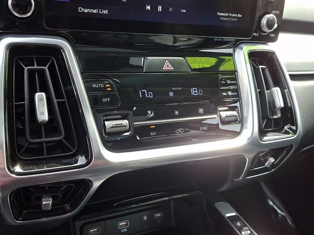 2022 Kia Sorento SX