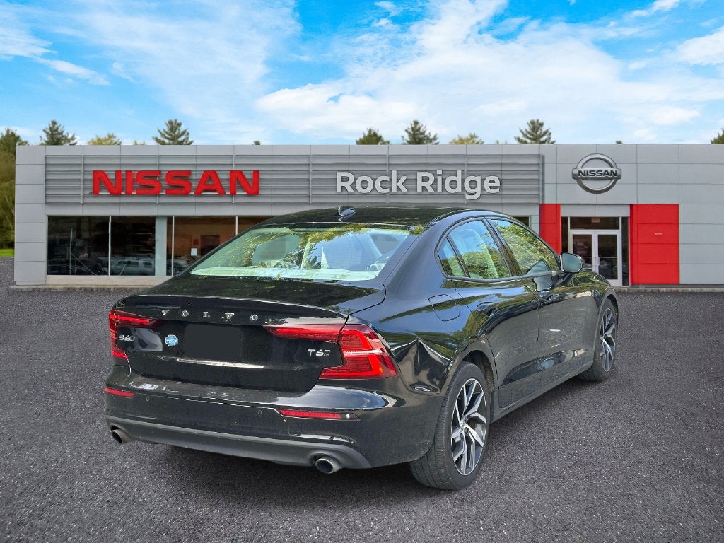 2019 Volvo S60 T6 Momentum
