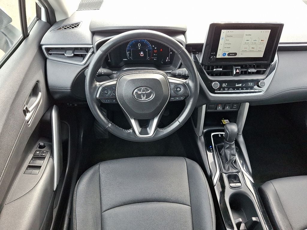 2023 Toyota Corolla Cross XLE