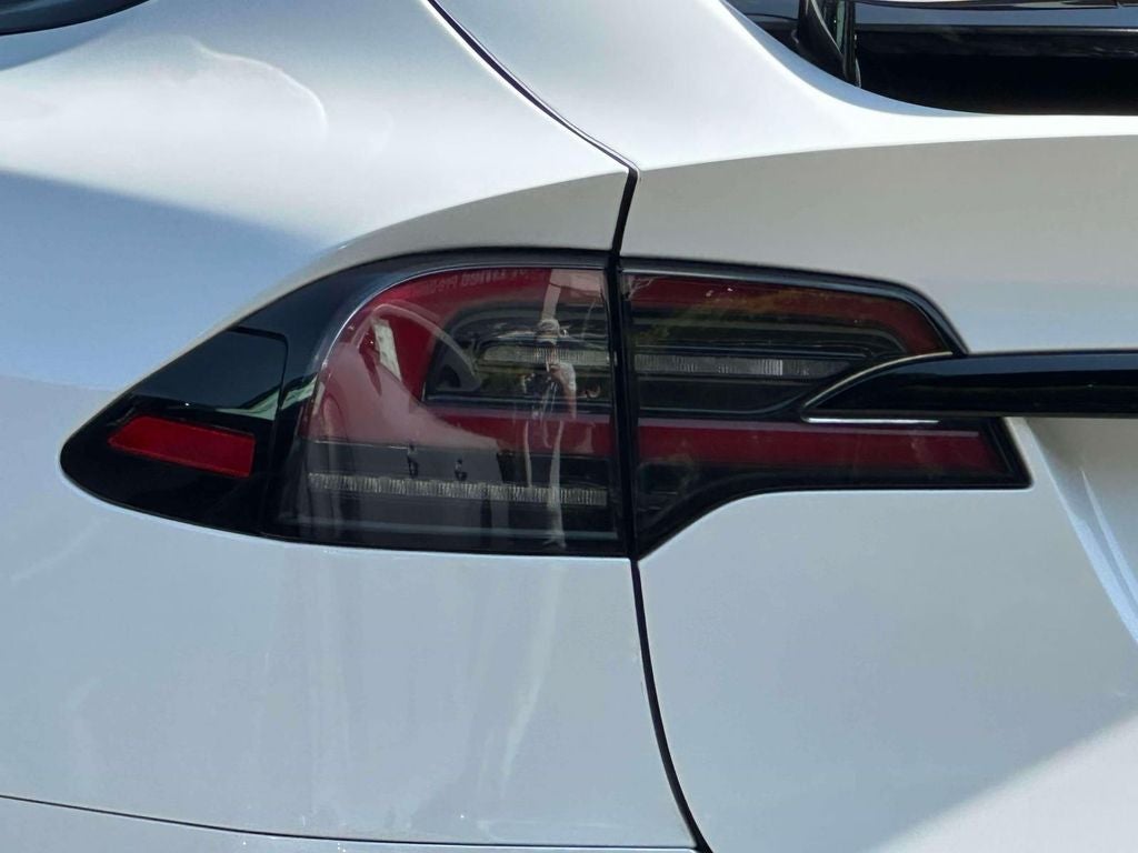 2024 Tesla Model X Base