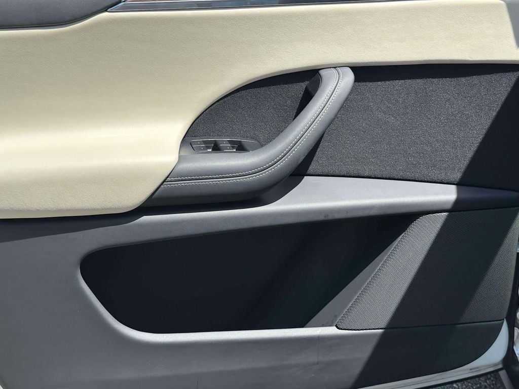 2024 Tesla Model X Base