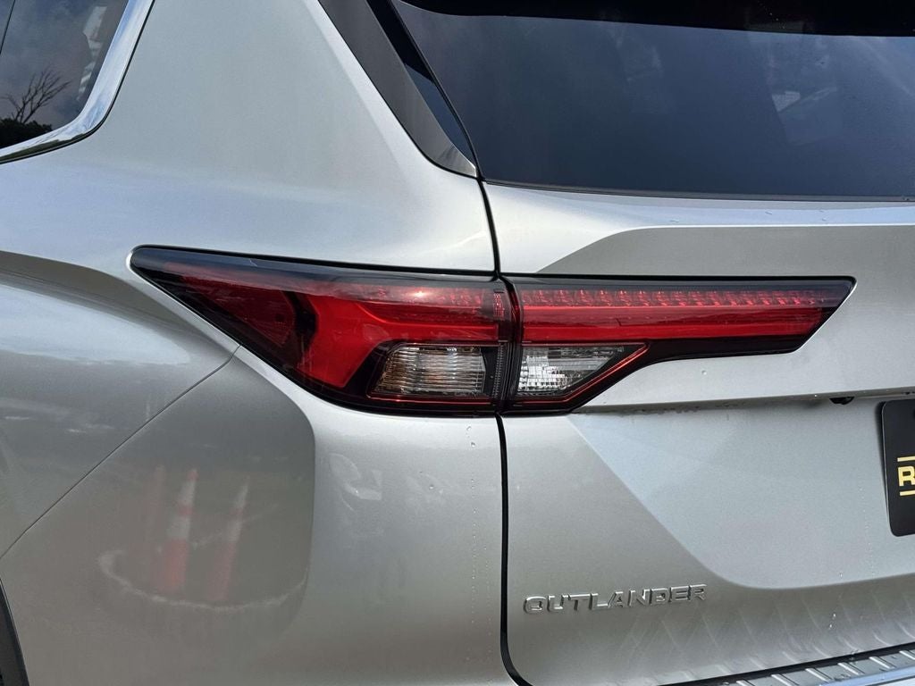 2022 Mitsubishi Outlander SEL