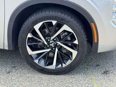 2022 Mitsubishi Outlander SEL