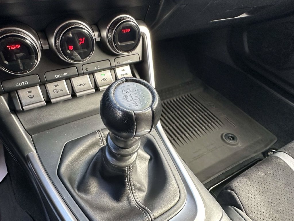 2022 Toyota GR86 Premium