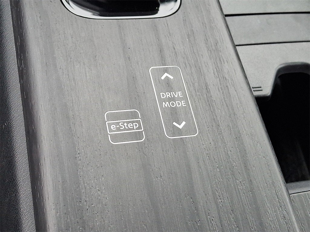 2023 Nissan Ariya VENTURE+