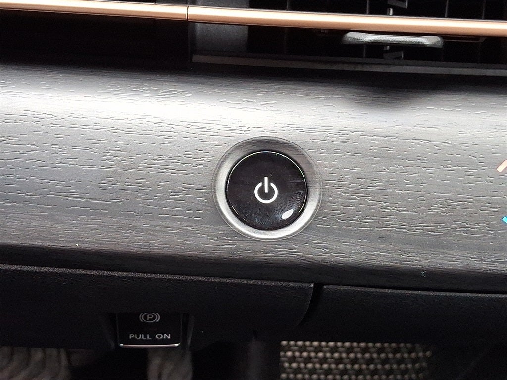 2023 Nissan Ariya VENTURE+