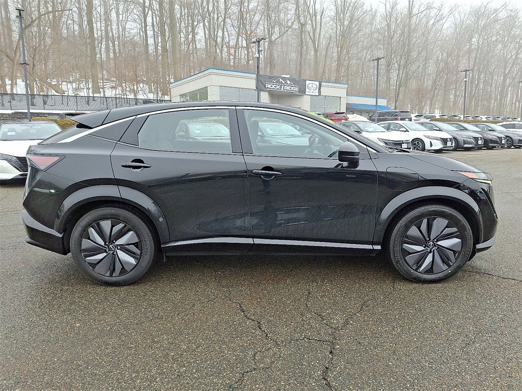 2023 Nissan Ariya VENTURE+