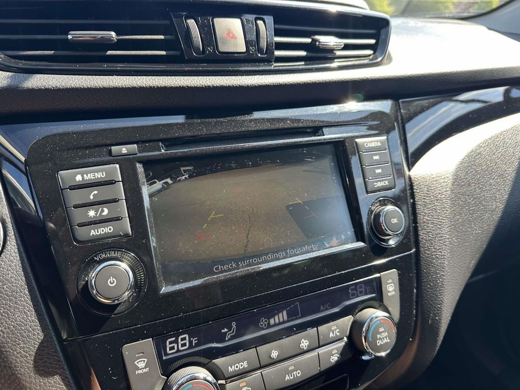2022 Nissan Rogue Sport SV