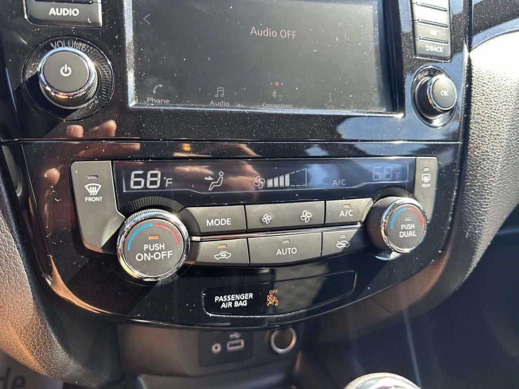 2022 Nissan Rogue Sport SV
