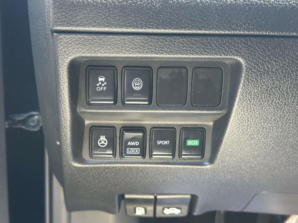 2022 Nissan Rogue Sport SV
