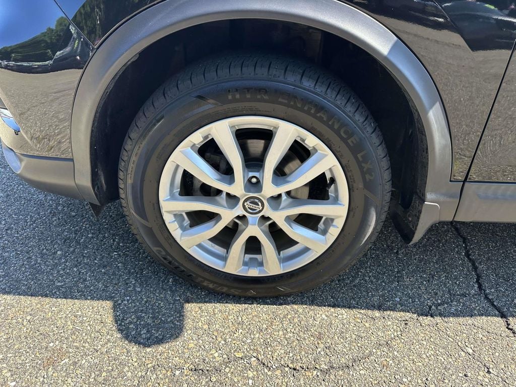 2022 Nissan Rogue Sport SV
