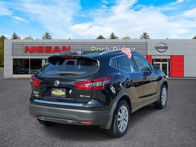 2022 Nissan Rogue Sport SV