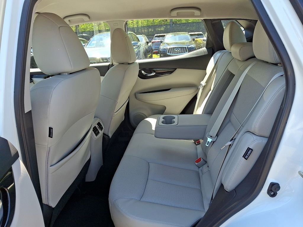 2022 Nissan Rogue Sport SL