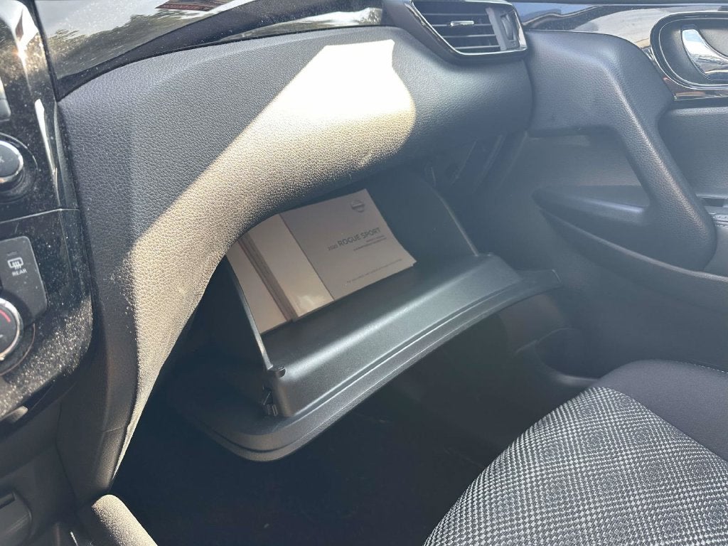 2020 Nissan Rogue Sport SV