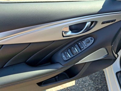 2023 INFINITI Q50 LUXE AWD