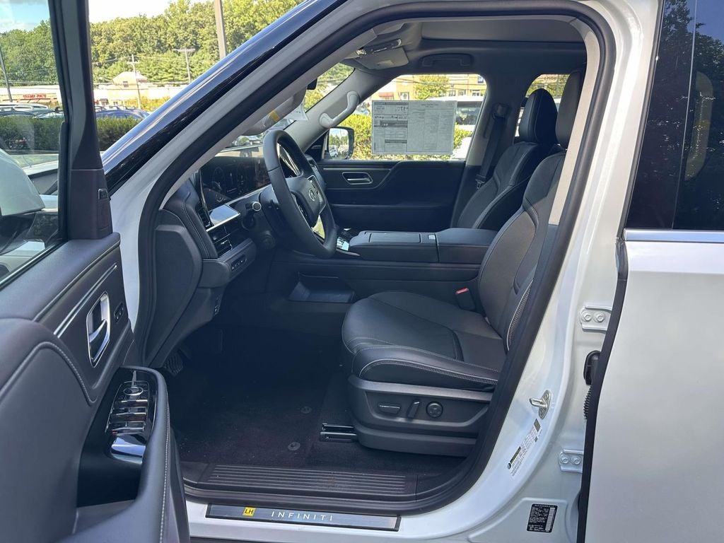 2027 INFINITI QX80 Luxe 4WD