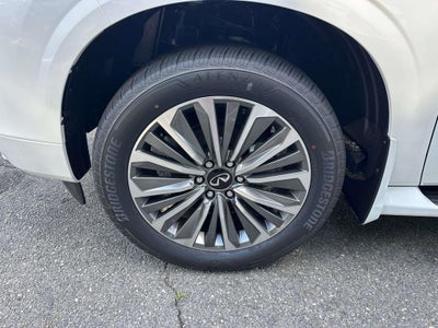 2027 INFINITI QX80 Luxe 4WD