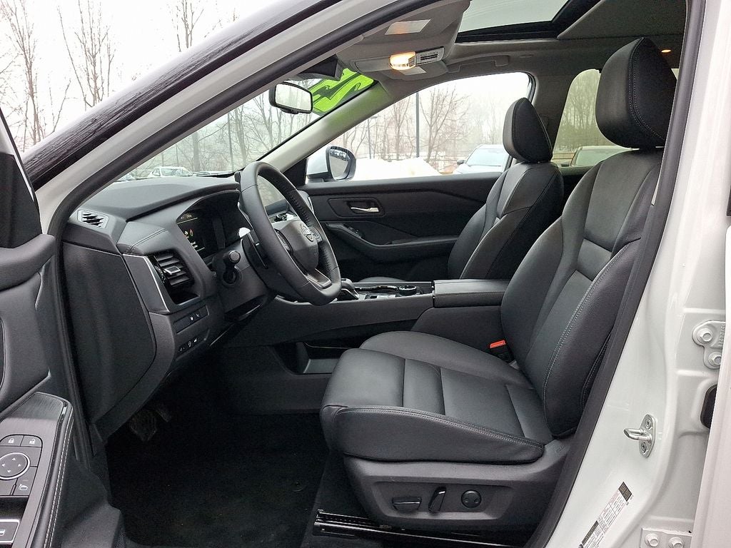 2025 Nissan Rogue SL