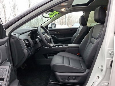 2025 Nissan Rogue SL