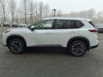 2025 Nissan Rogue SL