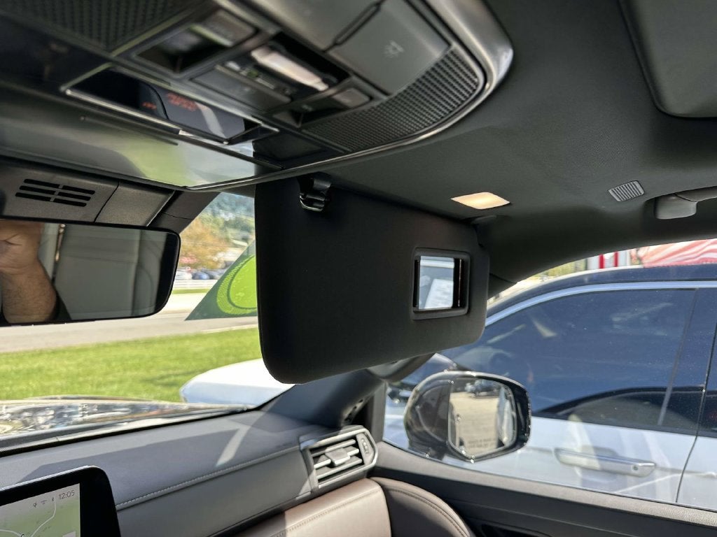 2026 Lexus LX 700h Luxury