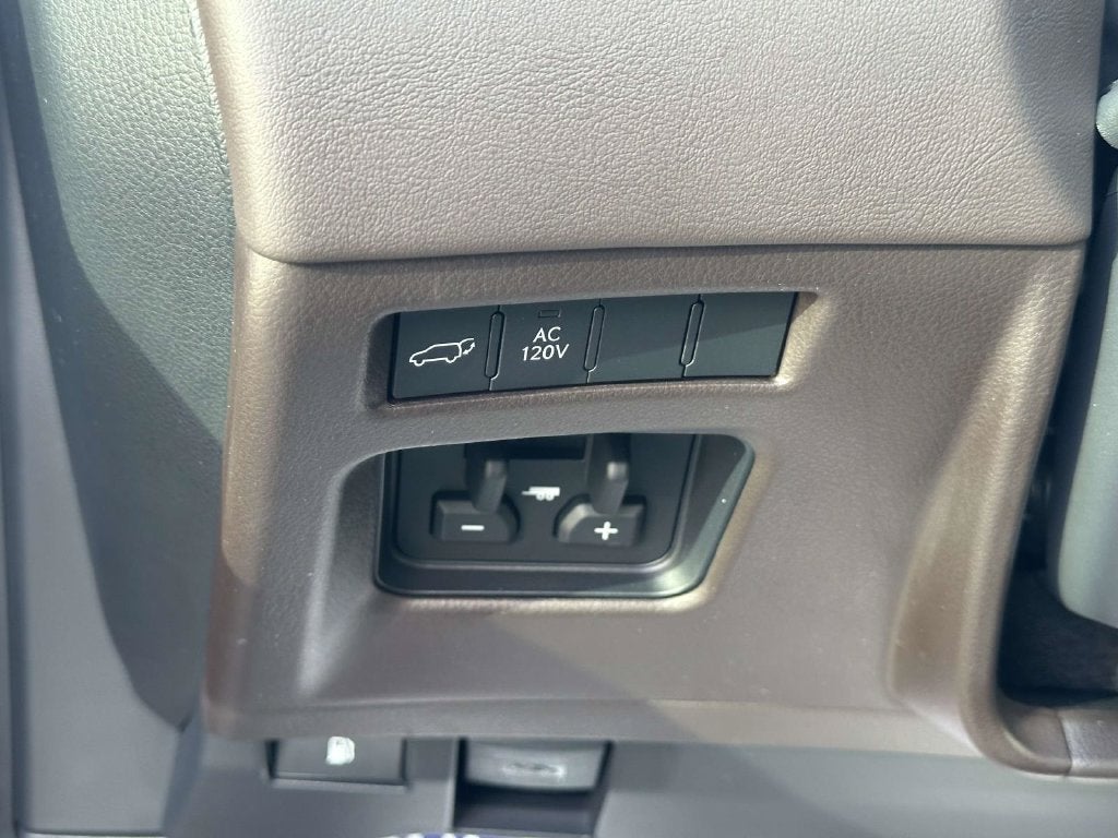 2026 Lexus LX 700h Luxury