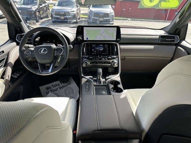 2026 Lexus LX 700h Luxury