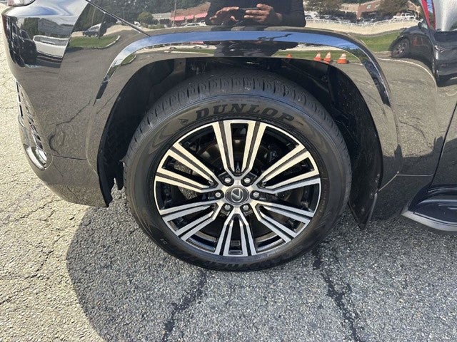 2026 Lexus LX 700h Luxury