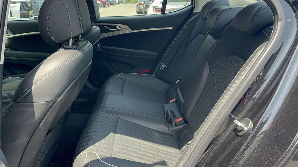 2023 Genesis G70 3.3T