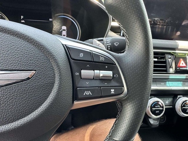 2023 Genesis G70 3.3T