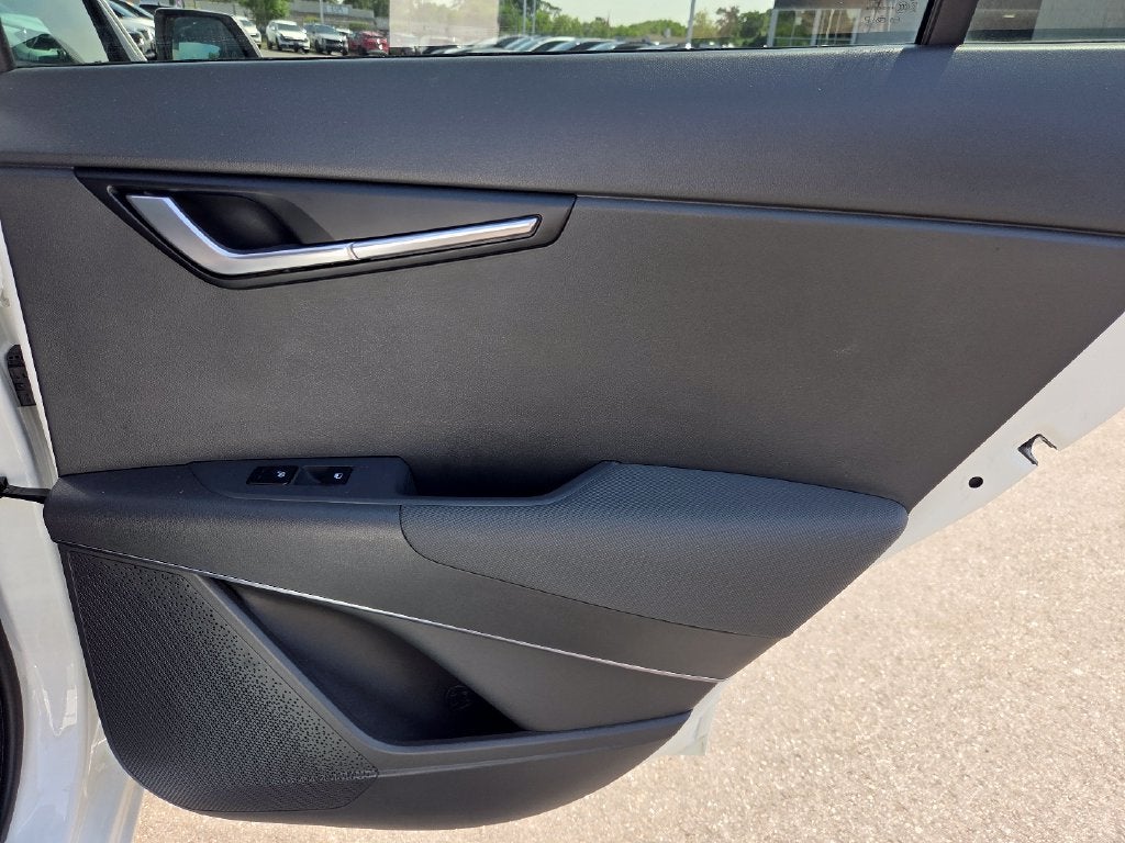 2023 Kia Niro Plug-In Hybrid EX
