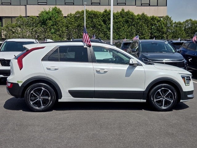 2023 Kia Niro Plug-In Hybrid EX