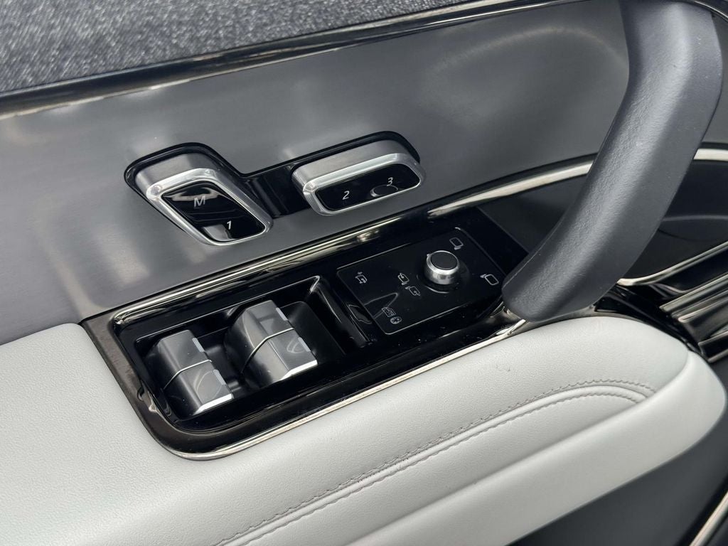 2023 Land Rover Range Rover Sport SE