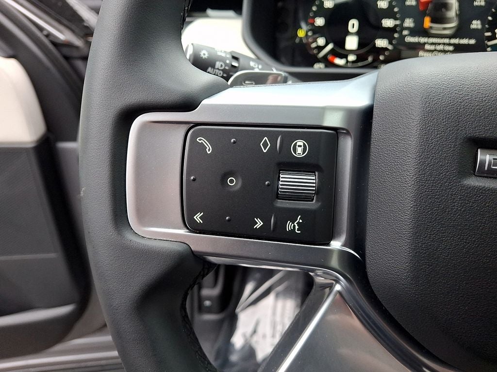 2025 Land Rover Discovery S
