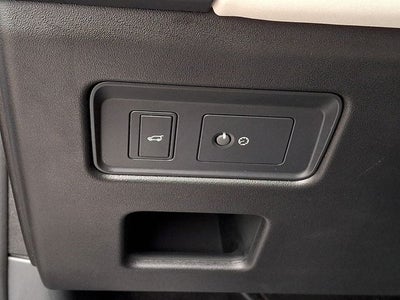 2025 Land Rover Discovery S