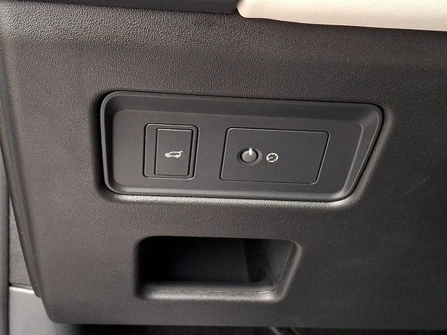2025 Land Rover Discovery S