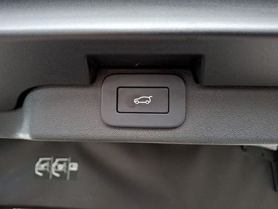 2025 Land Rover Discovery S