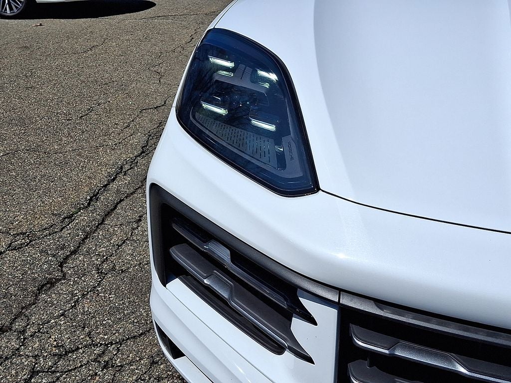 2024 Porsche Cayenne Base