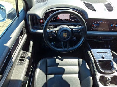 2024 Porsche Cayenne Base