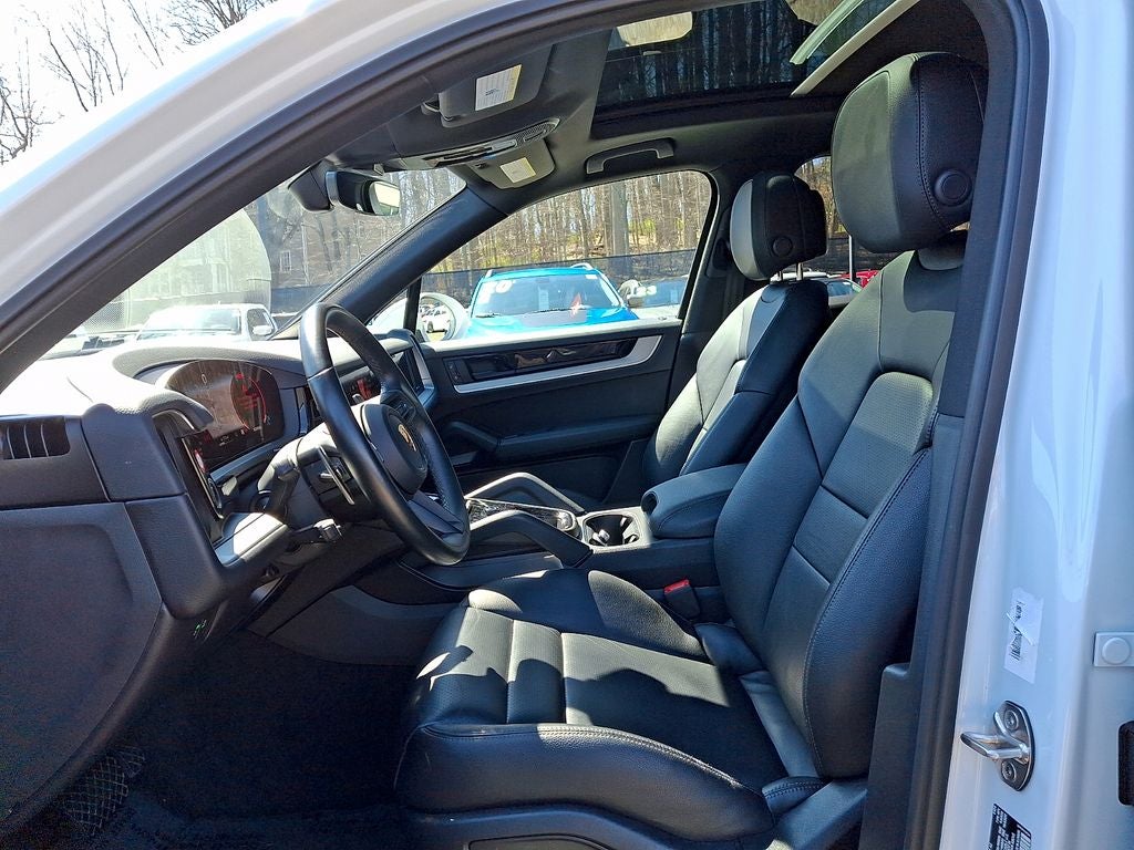 2024 Porsche Cayenne Base