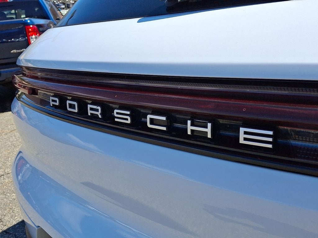 2024 Porsche Cayenne Base