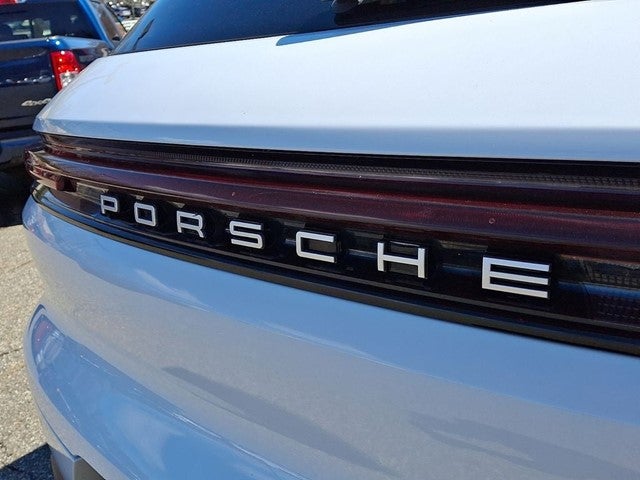 2024 Porsche Cayenne Base