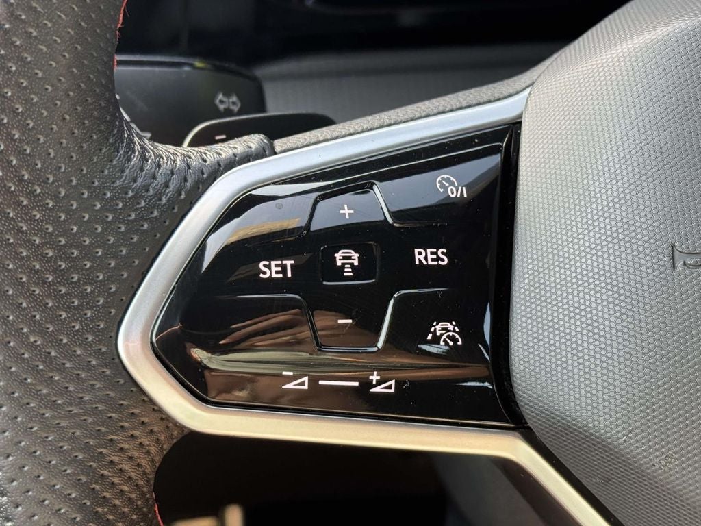 2024 Volkswagen Golf GTI 2.0T S