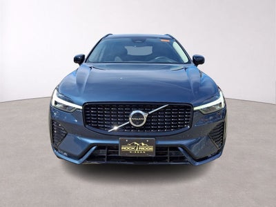 2023 Volvo XC60 B5 Plus Dark Theme