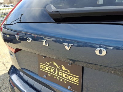 2023 Volvo XC60 B5 Plus Dark Theme
