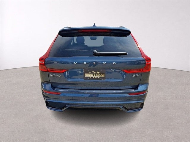 2023 Volvo XC60 B5 Plus Dark Theme