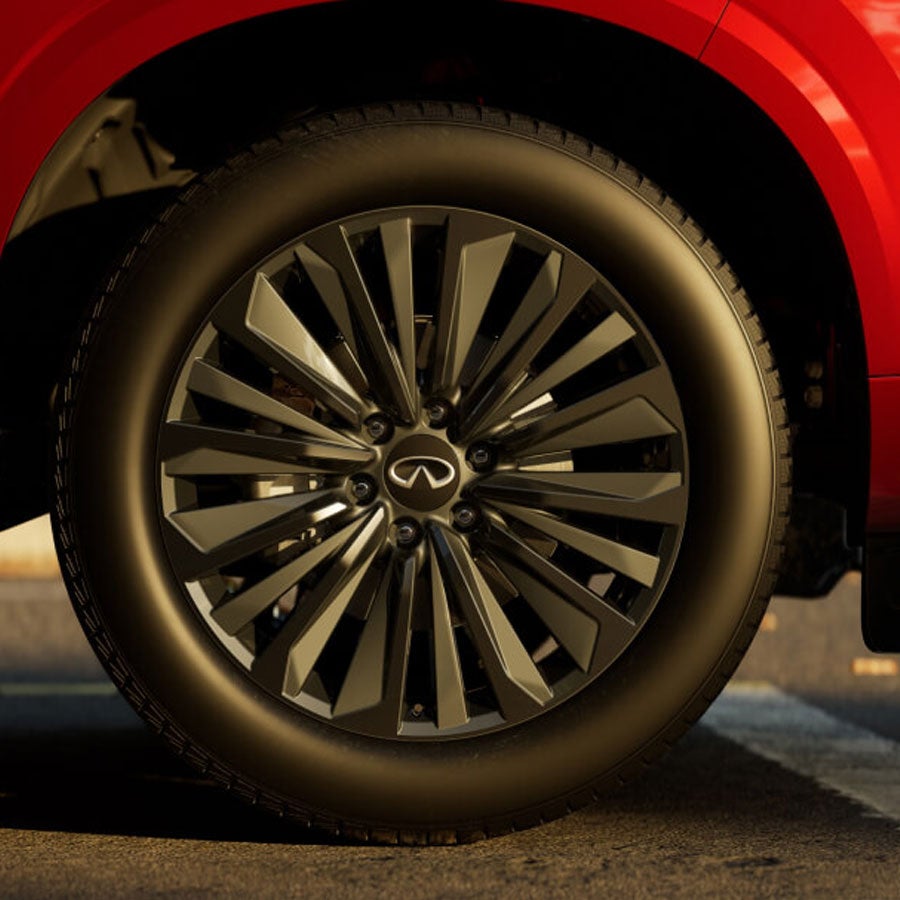 2025 INFINITI QX80 LUXE